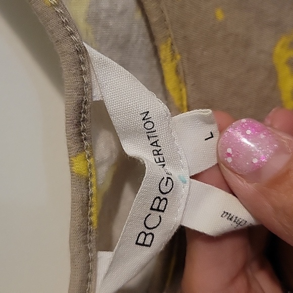 BCBG cropped tank - Picture 5 of 8